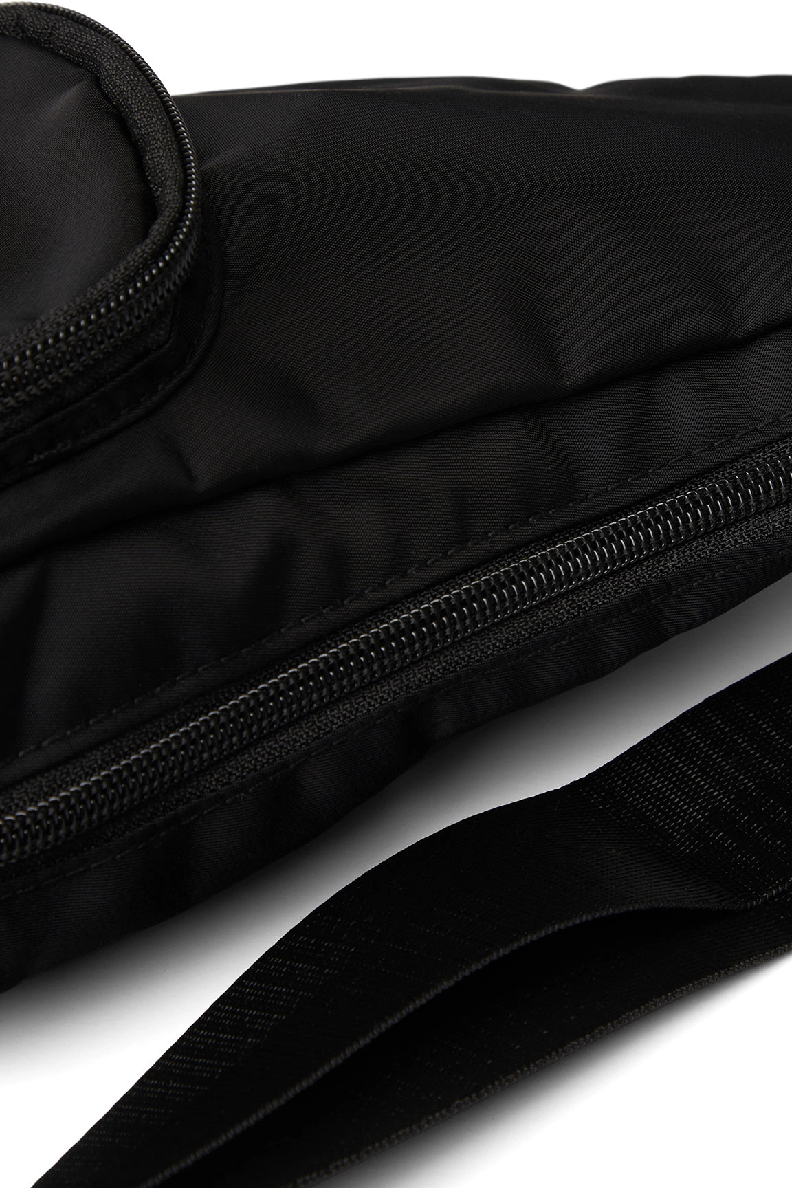 Alexis Sling Bag