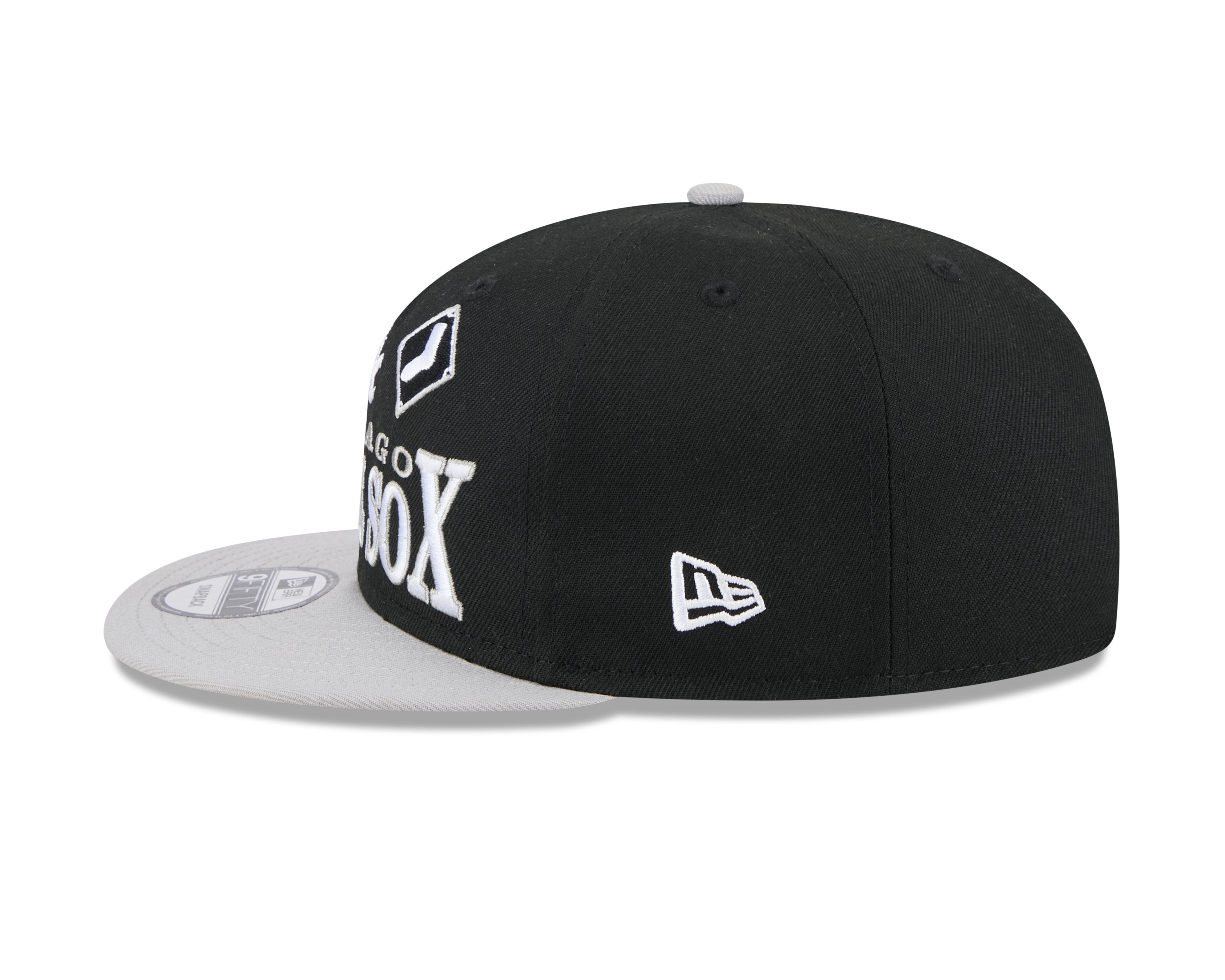 Chicago White Sox New Era 2 Tone Black/Gray Archive 9FIFTY Snapback Hat
