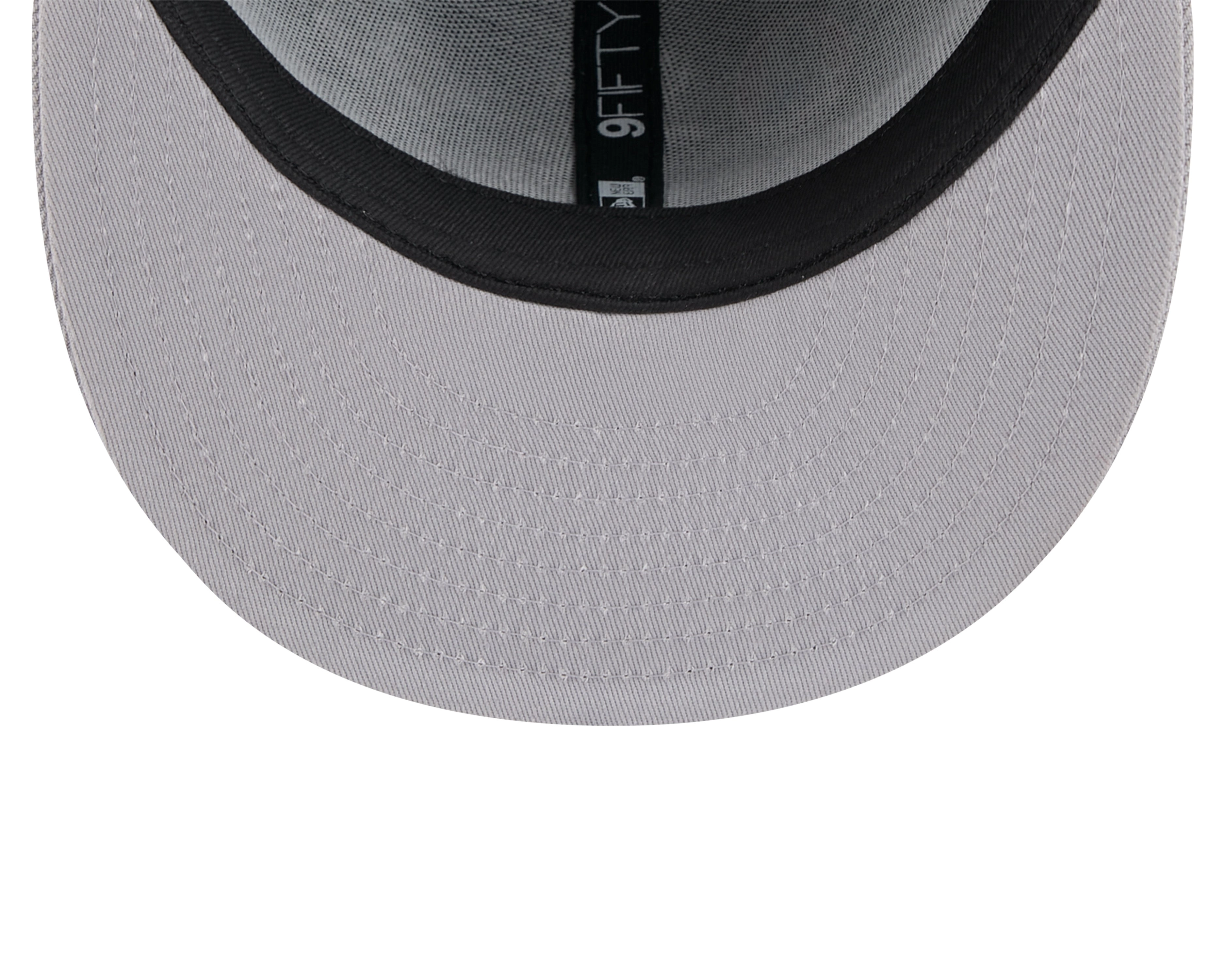 Chicago White Sox New Era 2 Tone Black/Gray Archive 9FIFTY Snapback Hat